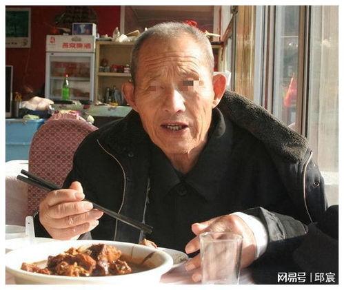 娱乐吃瓜酱老人,揭秘娱乐圈背后的真相