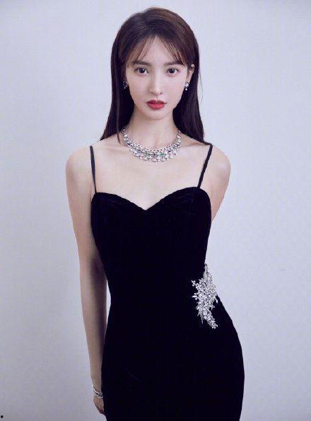 娱乐吃瓜酱金晨,娱乐圈的“吃瓜酱”，揭秘明星幕后故事