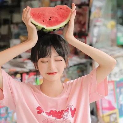 娱乐吃瓜的头像女生可爱