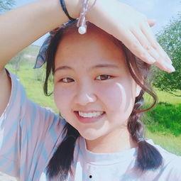 娱乐吃瓜的头像女生可爱