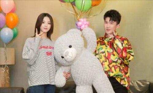 吃瓜博主娱乐圈,吃瓜博主带你揭秘幕后真相