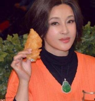 娱乐圈吃瓜艺人是谁,揭秘那些隐藏在幕后的明星八卦